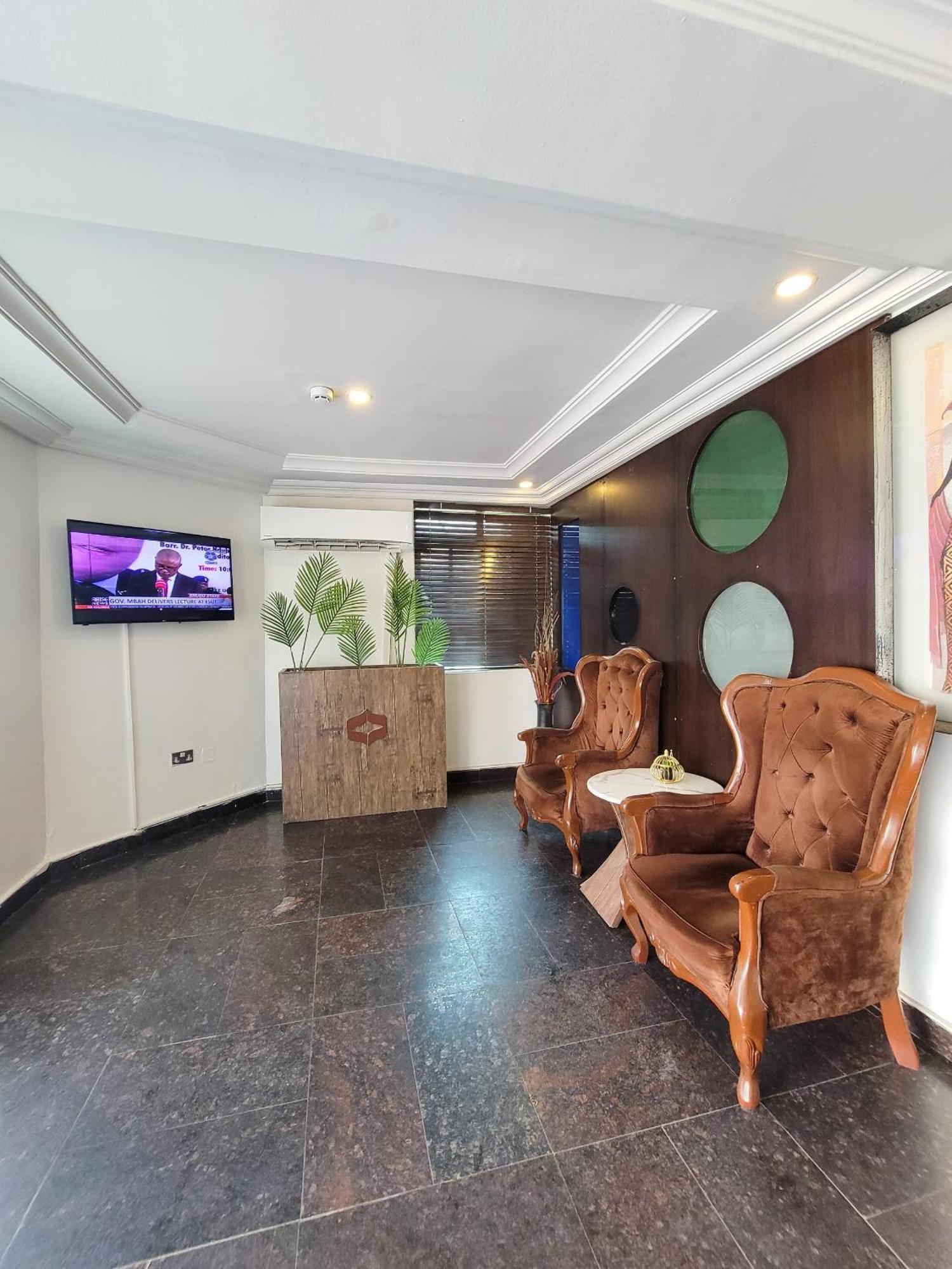 Presken K-One Hotel Ikeja Bagian luar foto